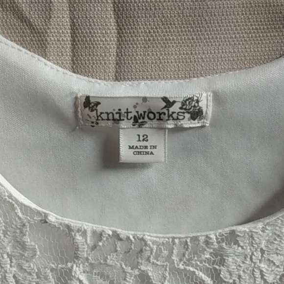 Dress - Picture 2 of 3